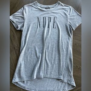 Medium gray graphic tee